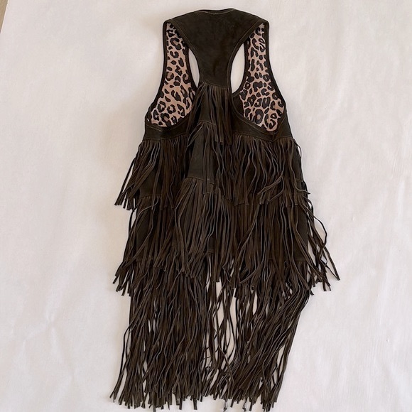 NEVER WORN TRUE RELIGION FRINGE VEST - Picture 5 of 5